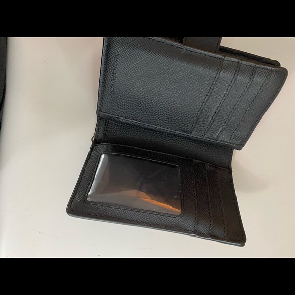 Michael kors wallet - Picture 3 of 5